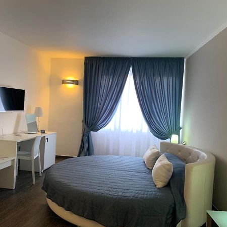 B&B Al Picchio Монополи Экстерьер фото