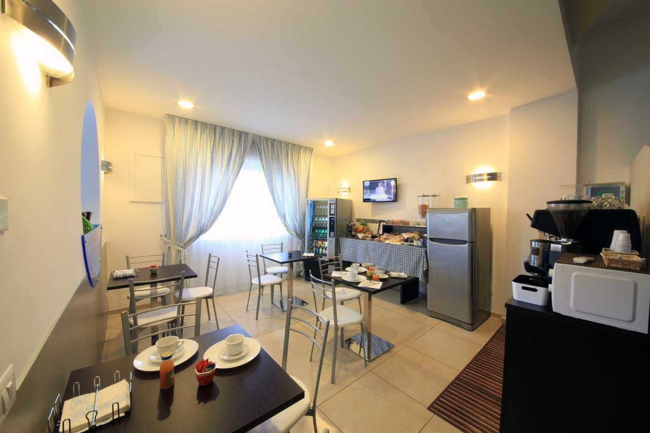 B&B Al Picchio Монополи Экстерьер фото